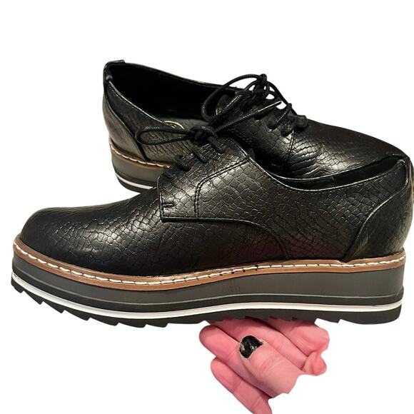 EXE Black Leather Platform Oxford Shoes Womens US 7 Chunky Lug Sole Professional - Picture 4 of 11